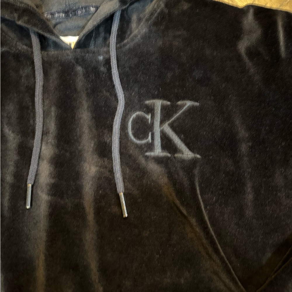 Calvin Klein Jeans Women’s Black Velour Pullover Hooded Sweatshirt Size XS Y2K - Picture 3 of 11